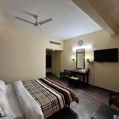Gautam Hotel Варанасі Екстер'єр фото