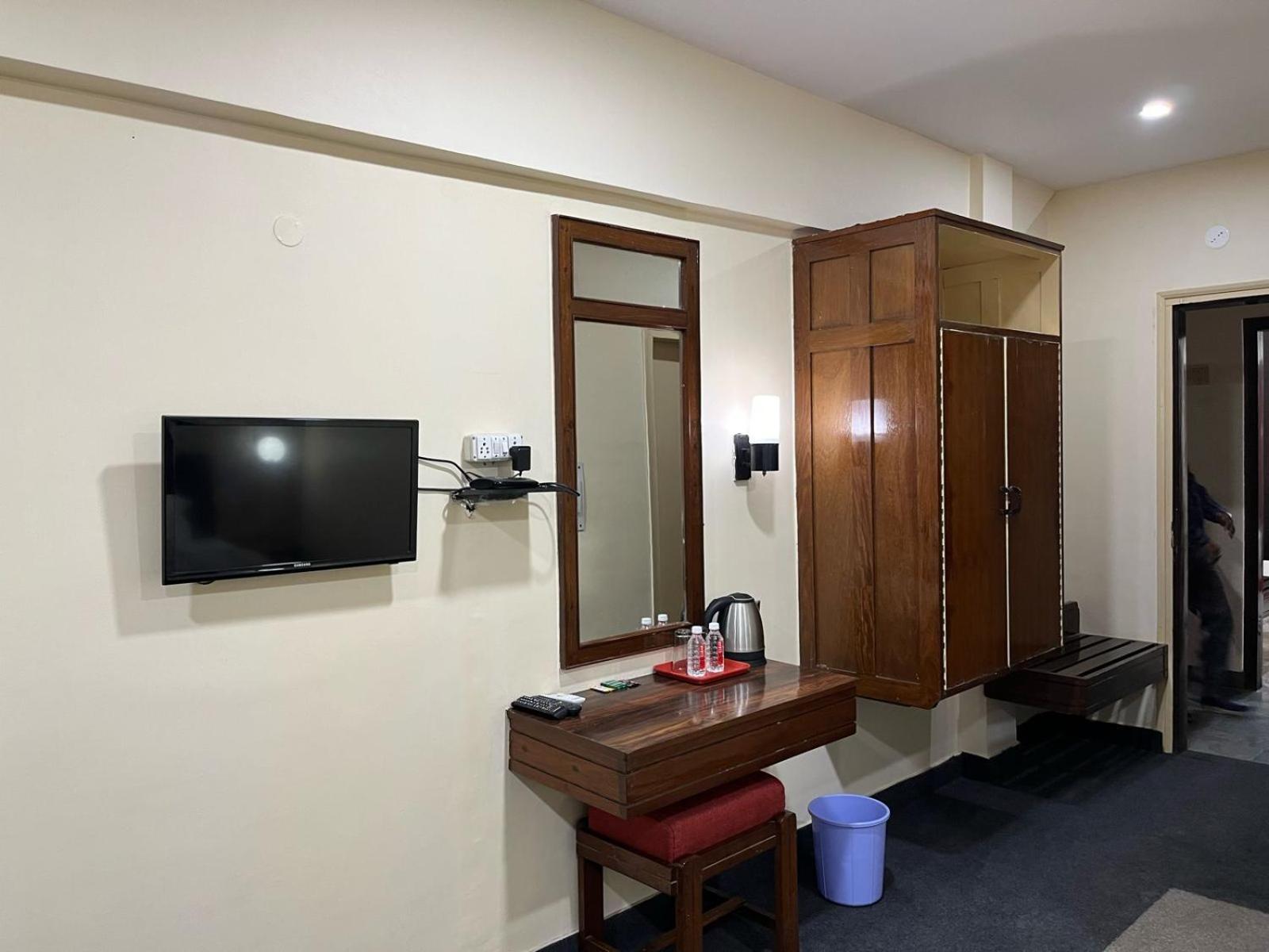 Gautam Hotel Варанасі Екстер'єр фото