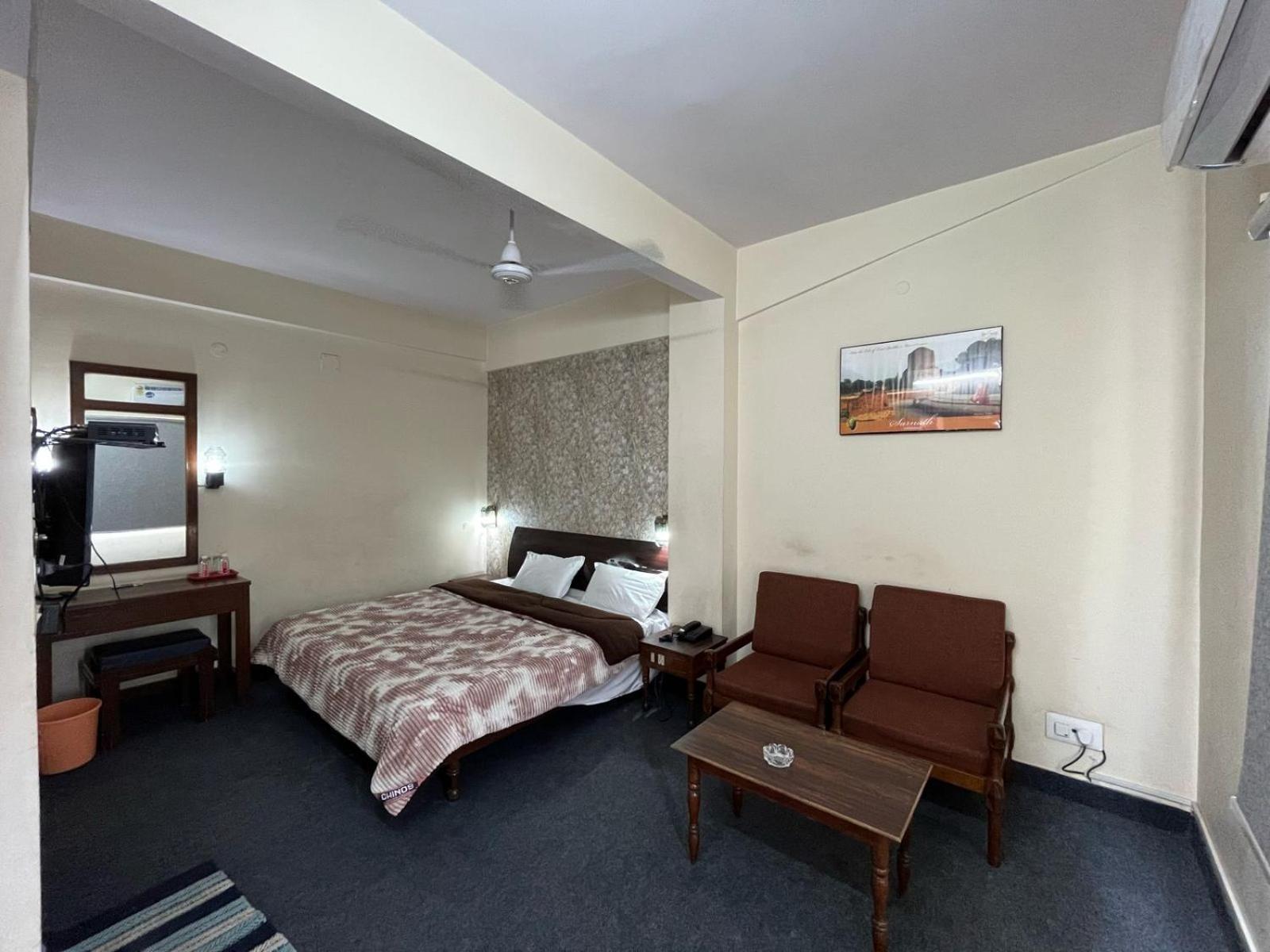Gautam Hotel Варанасі Екстер'єр фото