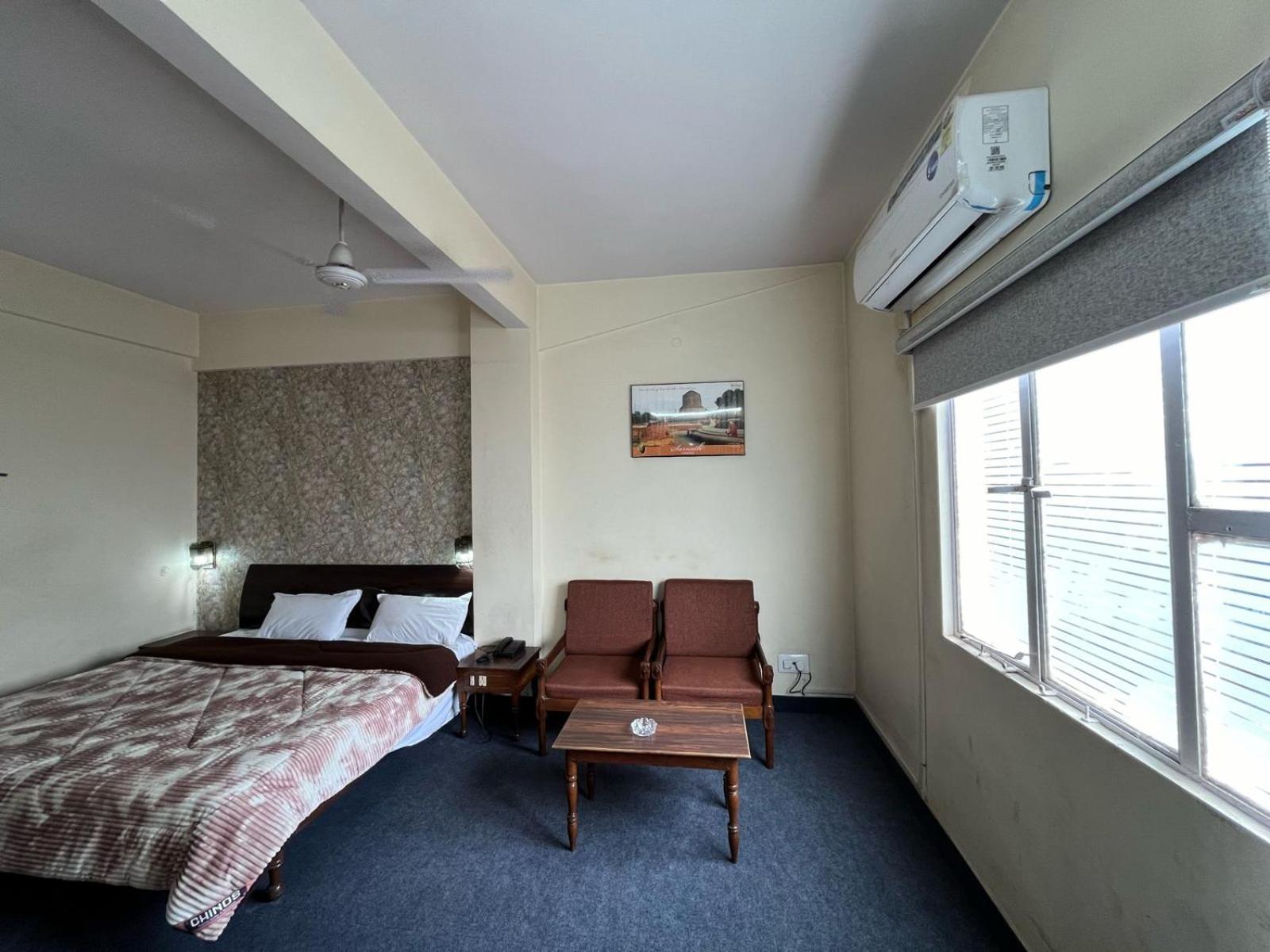 Gautam Hotel Варанасі Екстер'єр фото