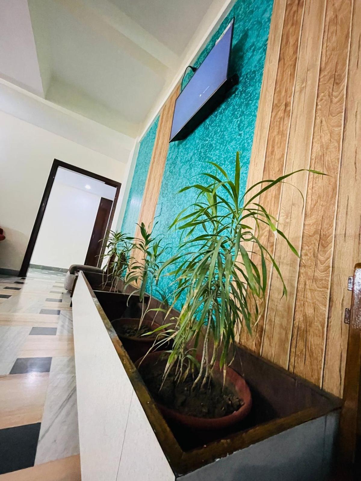Gautam Hotel Варанасі Екстер'єр фото