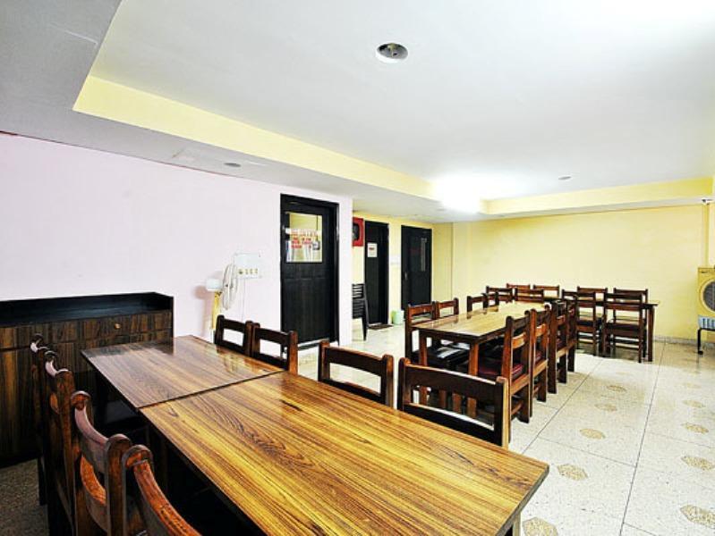 Gautam Hotel Варанасі Екстер'єр фото